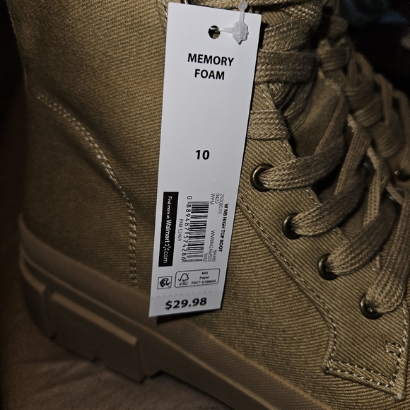 No Boundaries Women's Bump Toe Combat Boots, size 10 - Picture 3 of 8